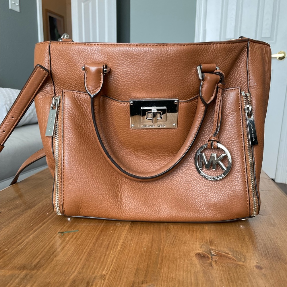 Michael K Bag